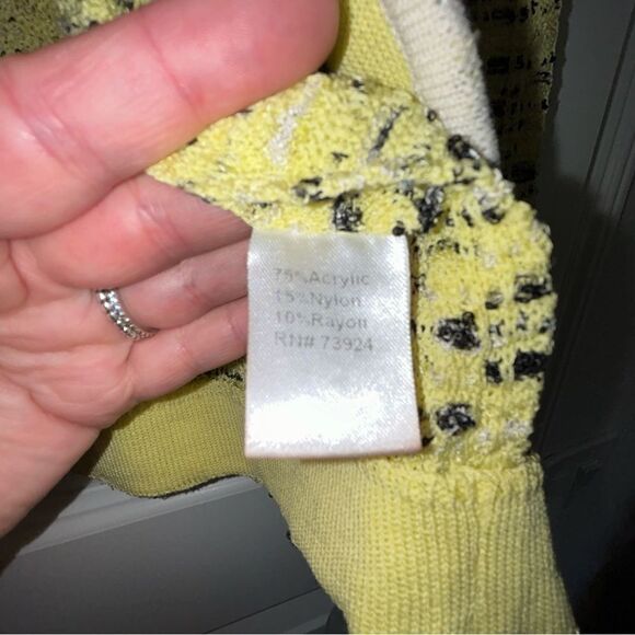 MING WANG Hook Closure Texture Long Sleeve Cardigan - Picture 4 of 7